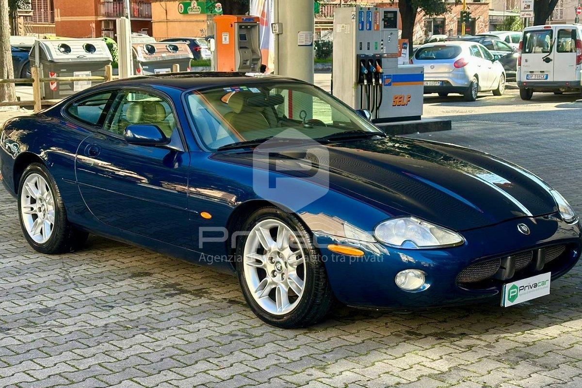 JAGUAR XK8 4.0 Coupé