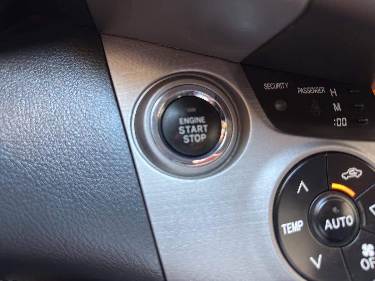 TOYOTA - RAV4 - 2.2 D-Cat 177CV Luxury pelle