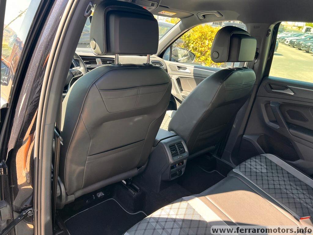 Volkswagen Tiguan2.0 TDI SCR 150 CV DSG 4MOTION R-Line solo 36.000km