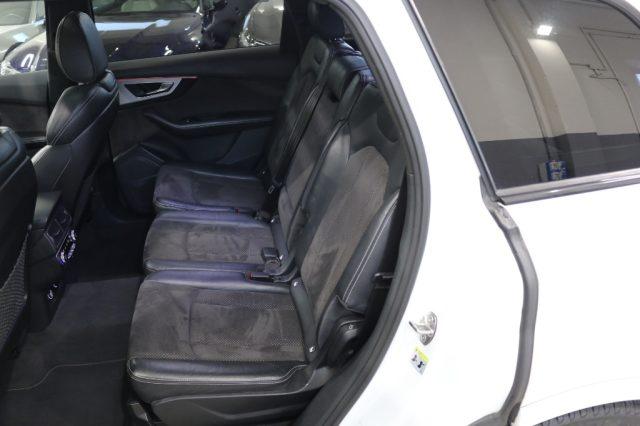AUDI Q7 45 TDI quattro tiptronic Plus 48V MHEV S LINE