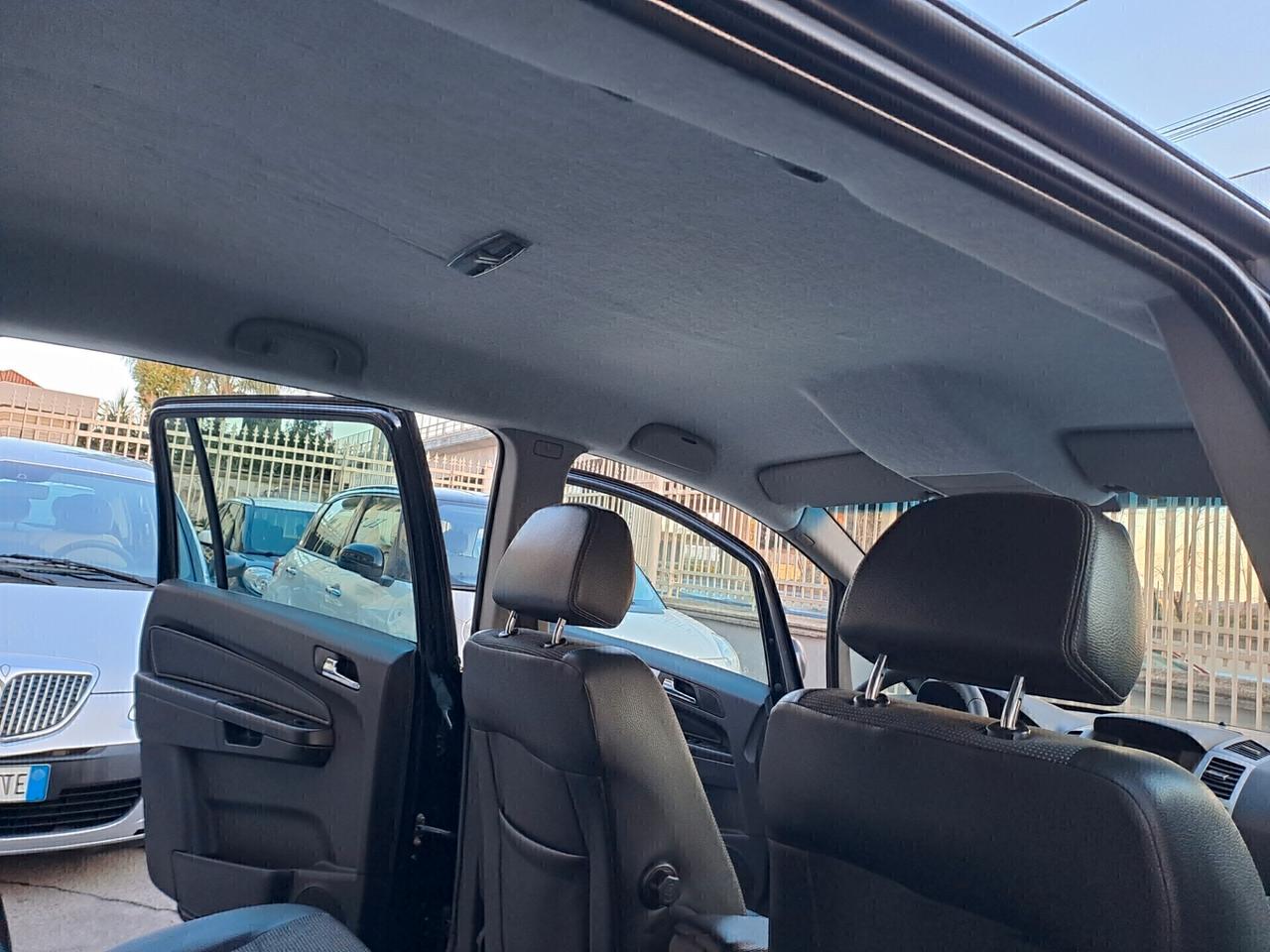 Opel Zafira 1.9 CDTI 120CV Cosmo 7 POSTI