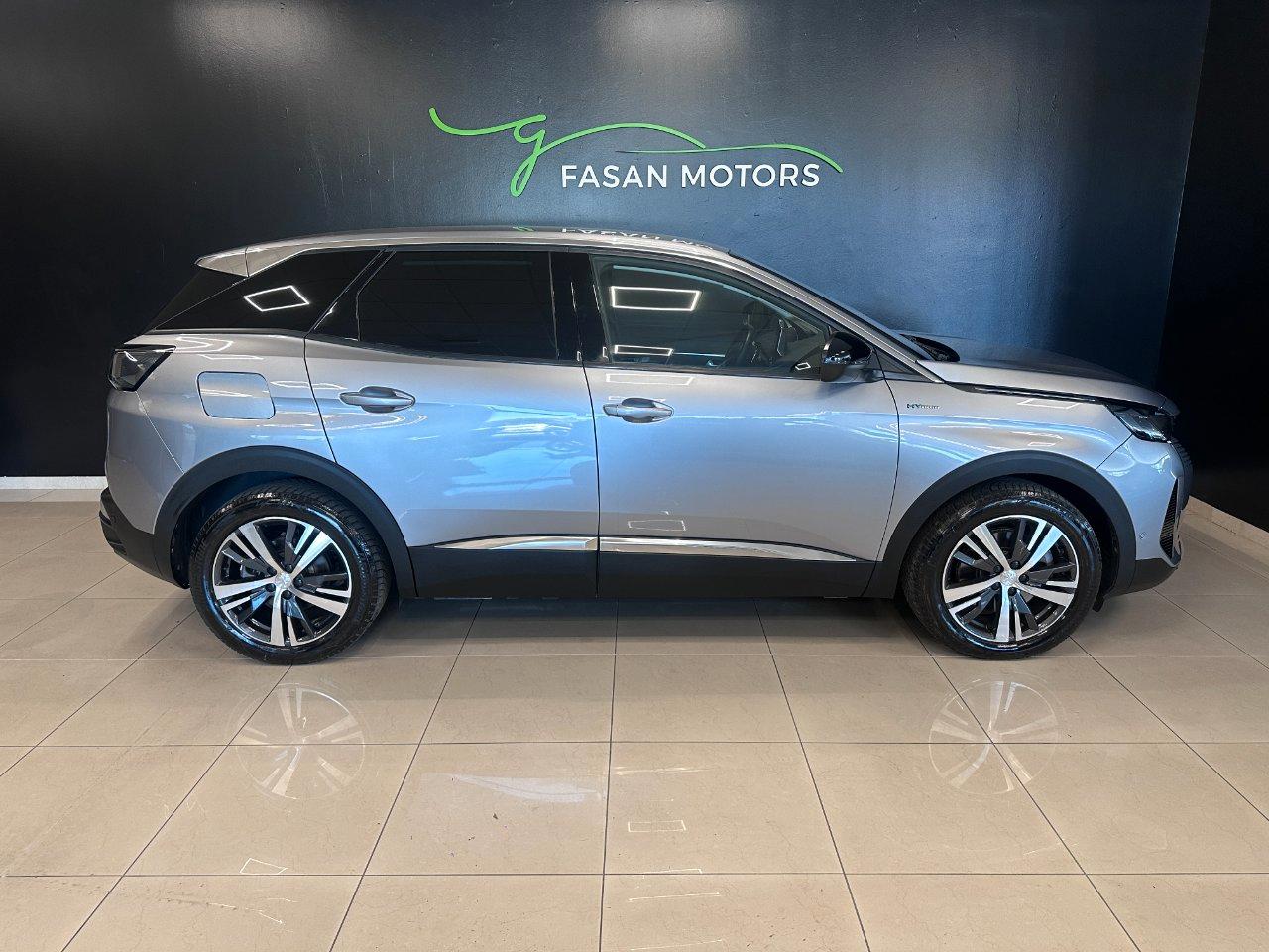 Peugeot 3008 3008 1.6 hybrid phev Allure Pack 225cv e-eat8