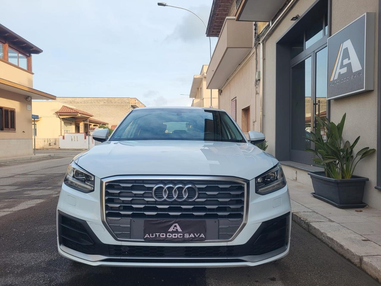 Audi Q2 1600 Tdi S-Line Edition+Fari Led+Audi Connect...