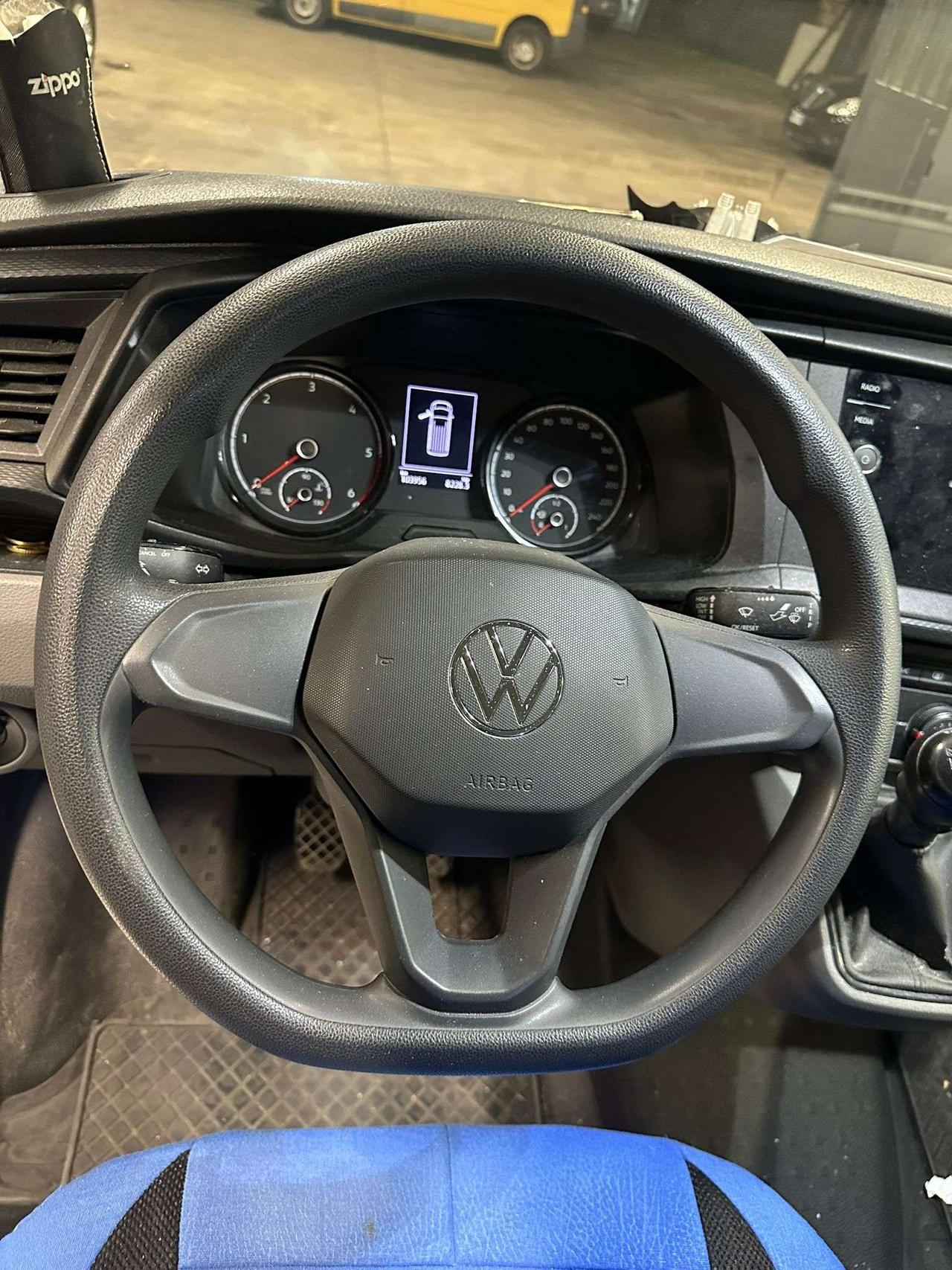 Volkswagen T7 Transporter PREZZO IVATO