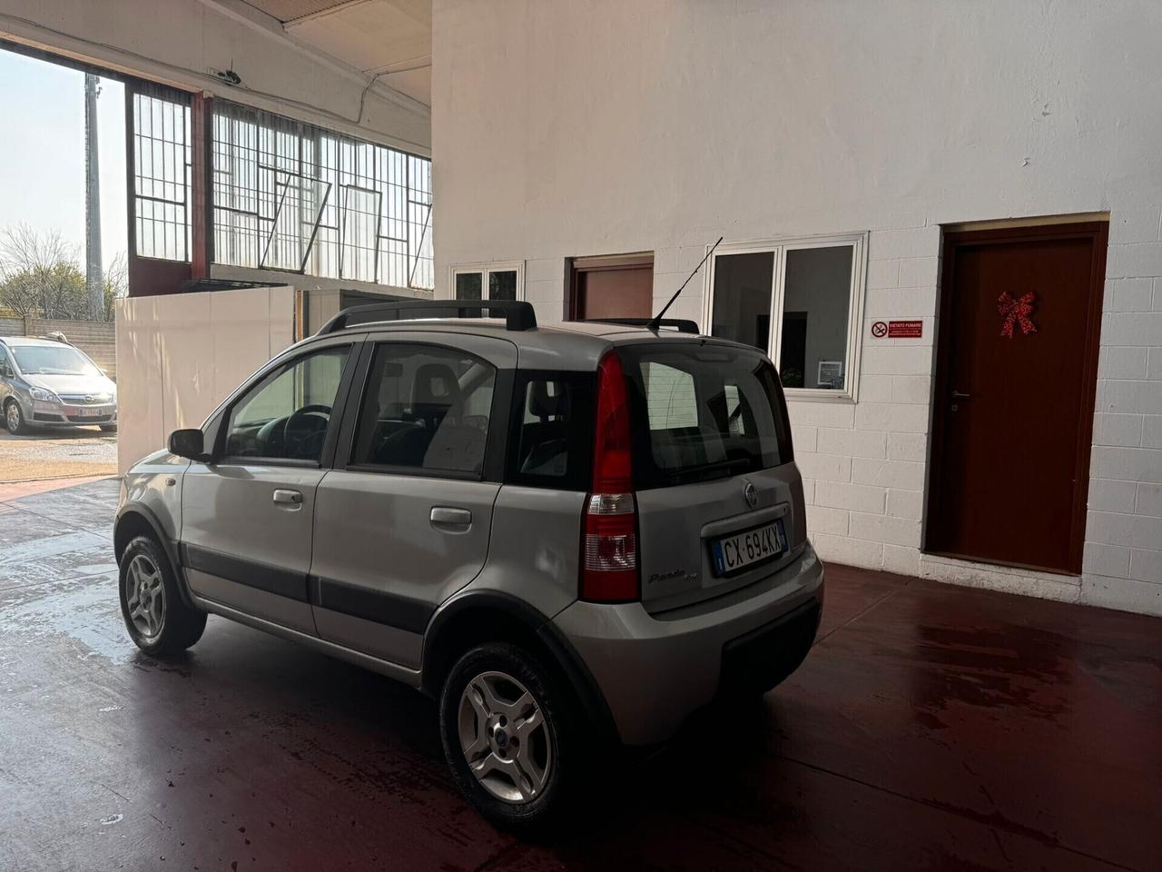 Fiat Panda 1.2 4x4 Climbing ok NEOPAT