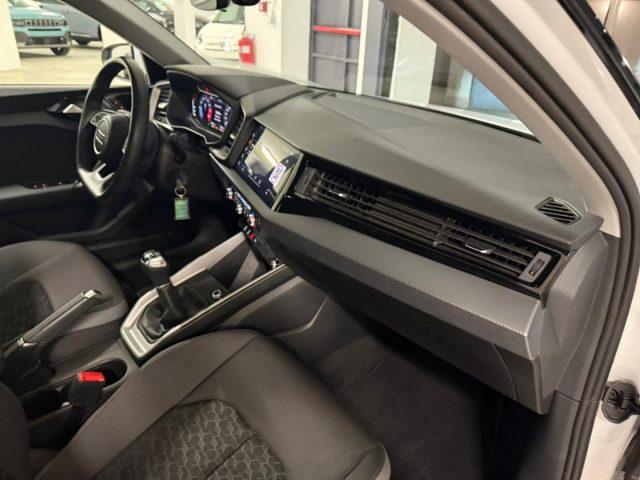 AUDI A1 SPB 30 TFSI S line edition con Retrocamera