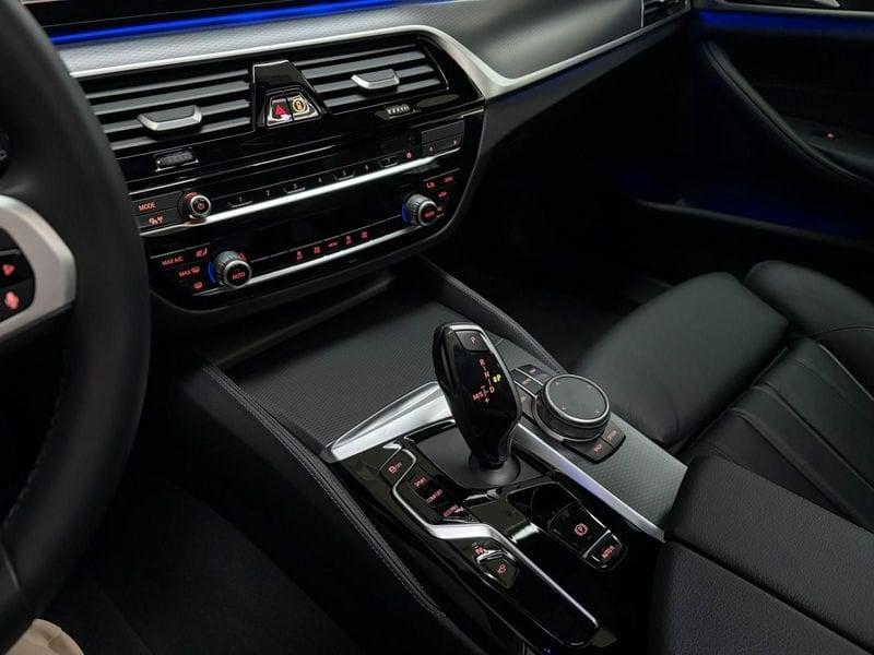 BMW Serie 5 518d 48V Touring Msport