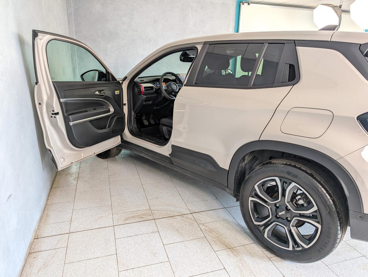 Jeep Avenger 1.2 Turbo 100cv Summit