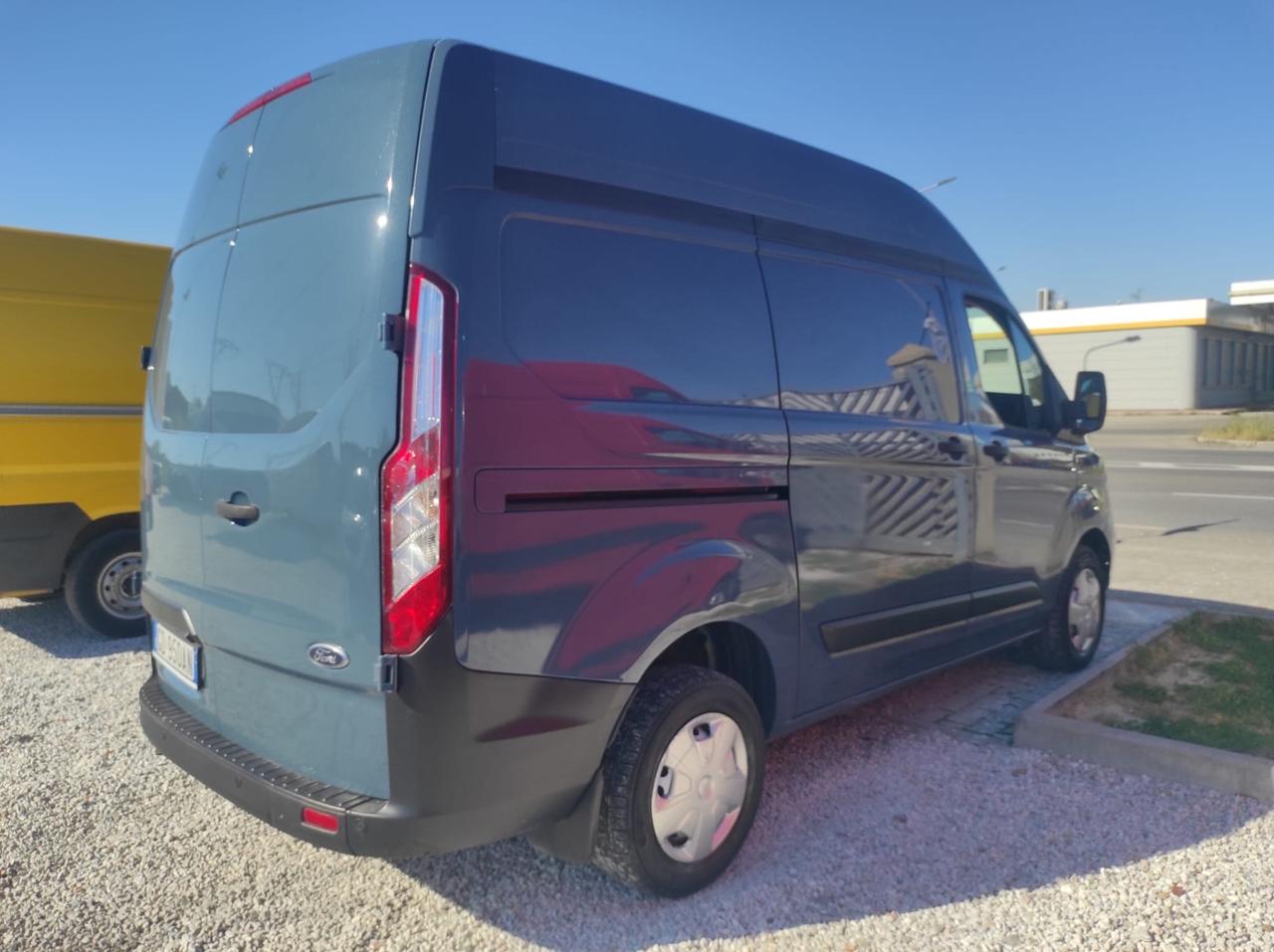 Ford Transit Custom 2.0 Tdci 130CV L1H2 Iva Compresa