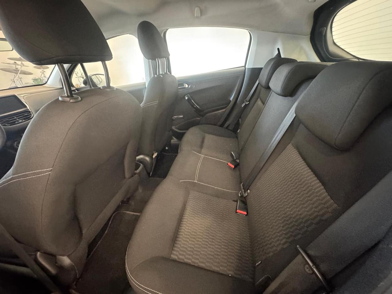Peugeot 208 BlueHDi 75cv Allure neopatentati