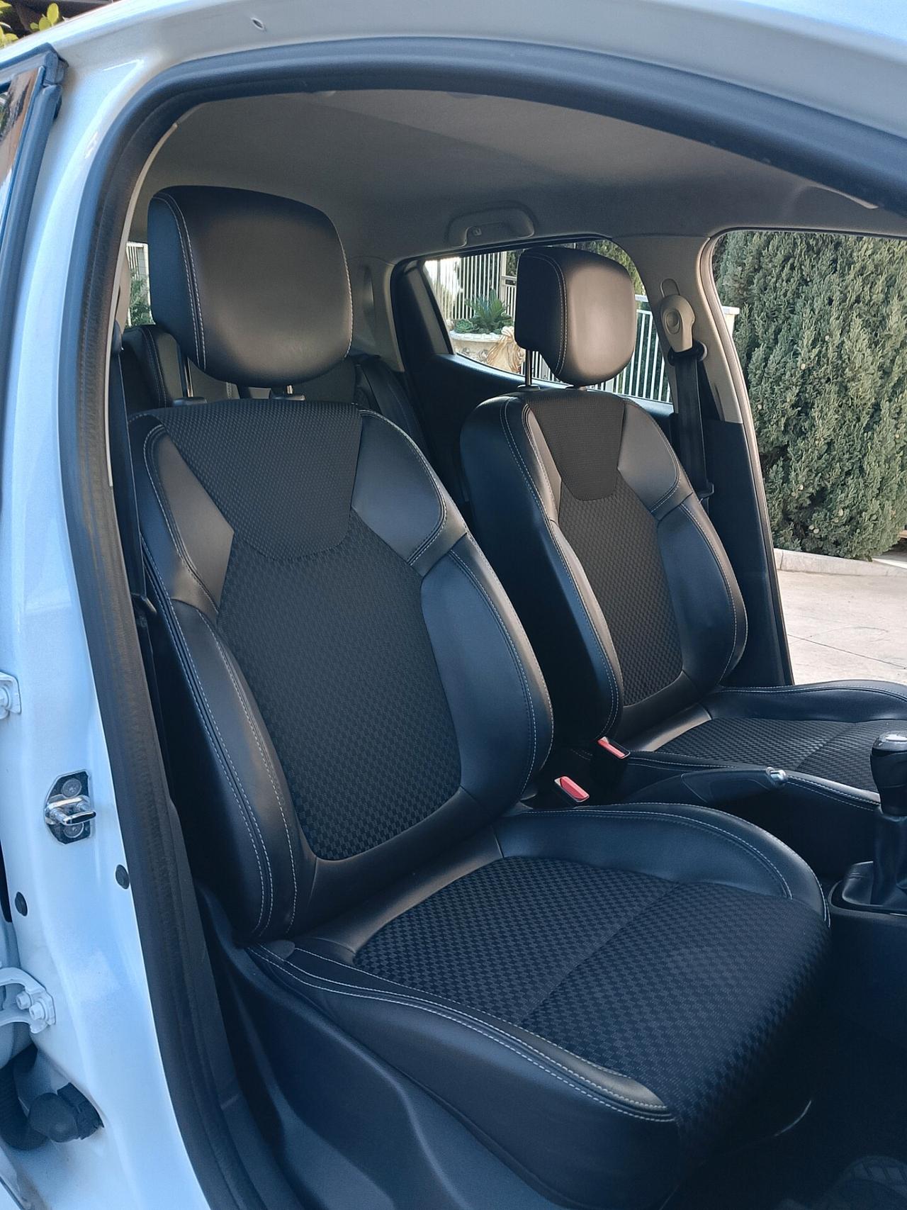 Renault Clio dCi 8V 90 CV 5 porte Duel2