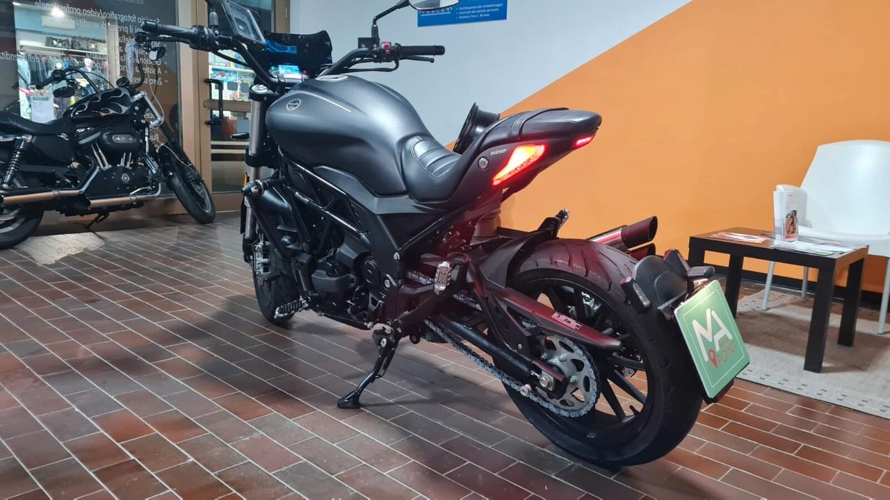 Benelli 502 C ( 2019 / 2020 )