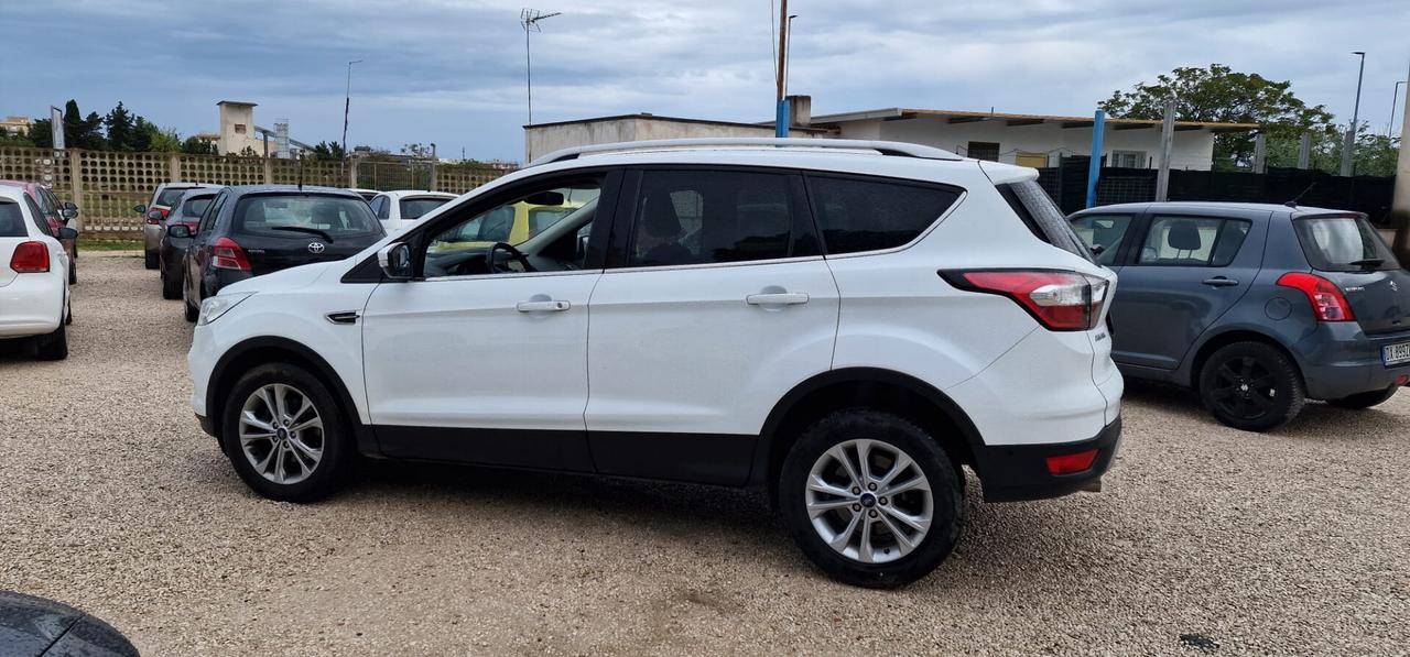 Ford Kuga 1.5 TDCI 120 CV 2WD Powershift Edition 2019