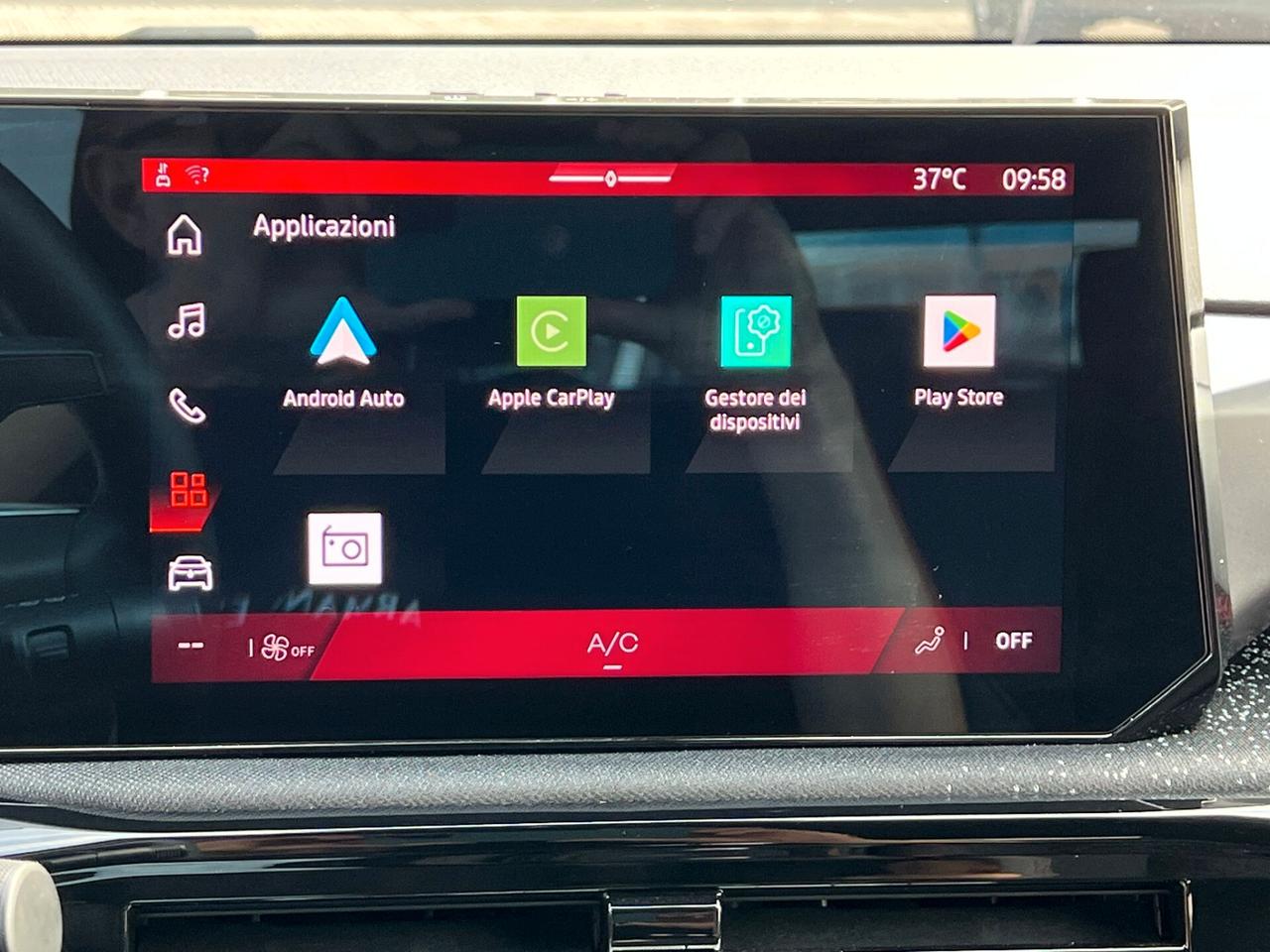 Renault Clio 1.8 full hybrid E-Tech Techno Auto
