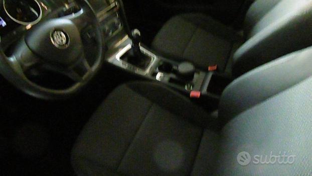 VOLKSWAGEN Golf 1.6 TDI 90 CV 5p. Trendline Blue