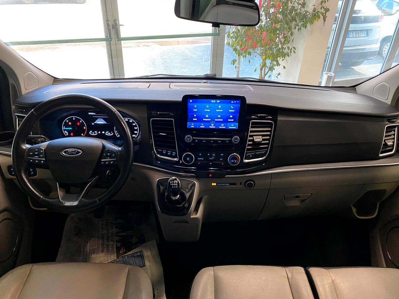 Ford Tourneo Custom L2 2.0 EcoBlue Hybrid 185 Titanium X 9POSTI