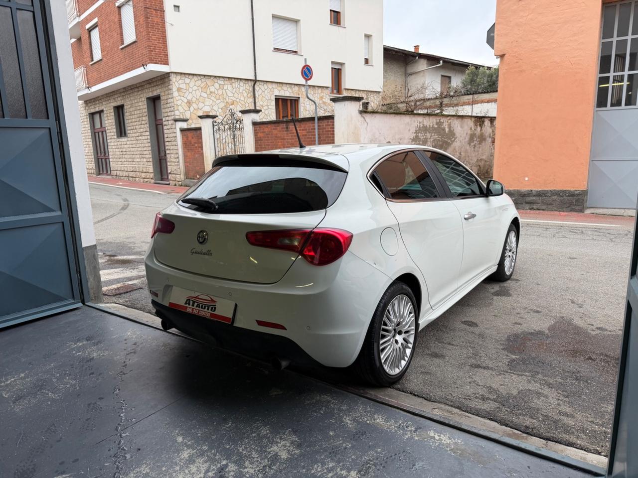 Alfa Romeo Giulietta 2.0 JTDm-2 140 CV Distinctive