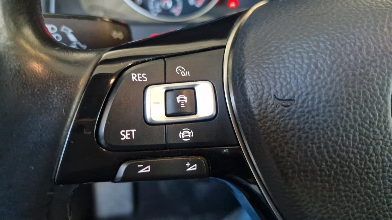 Volkswagen Golf Variant 1.6 TDI 115 CV DSG Executive BlueMotion Tech.