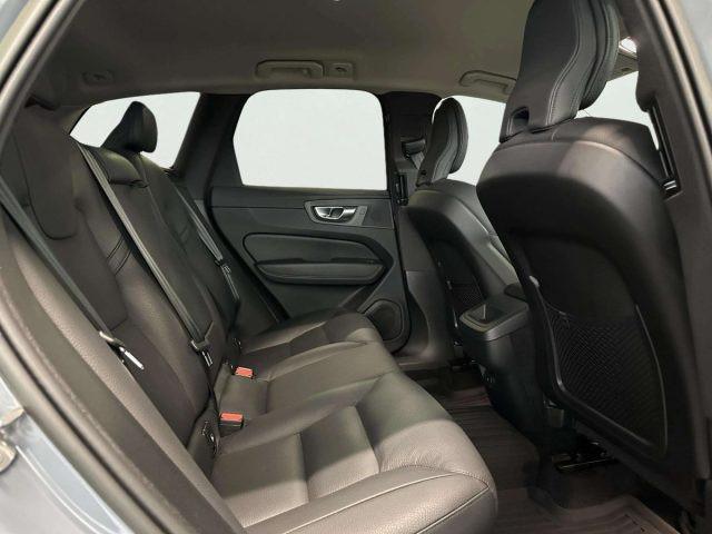 VOLVO XC60 B4 (d) AWD automatico Ultimate Bright N1