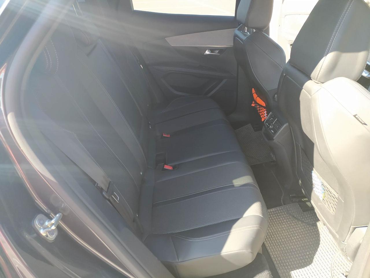 Peugeot 3008 GT 1.5 Blue HDI 130 #6404