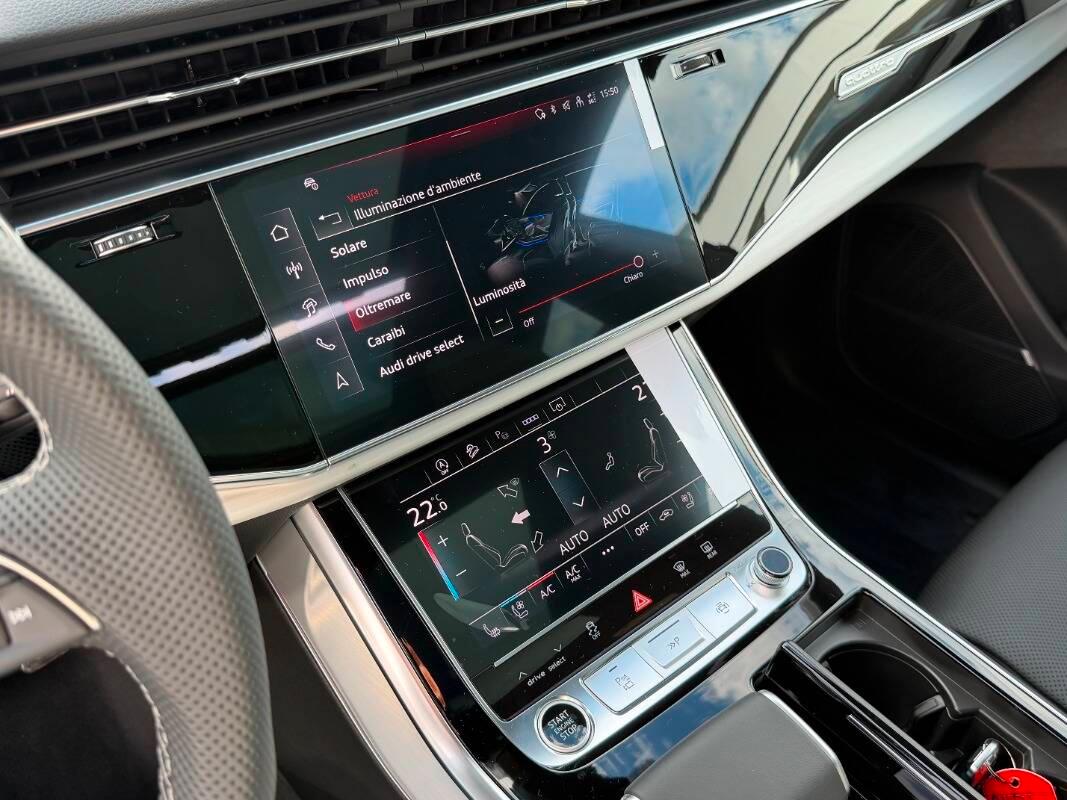 Audi Q8 3.0 tdi 286cv S line quattro Tetto Valcona Ventilati