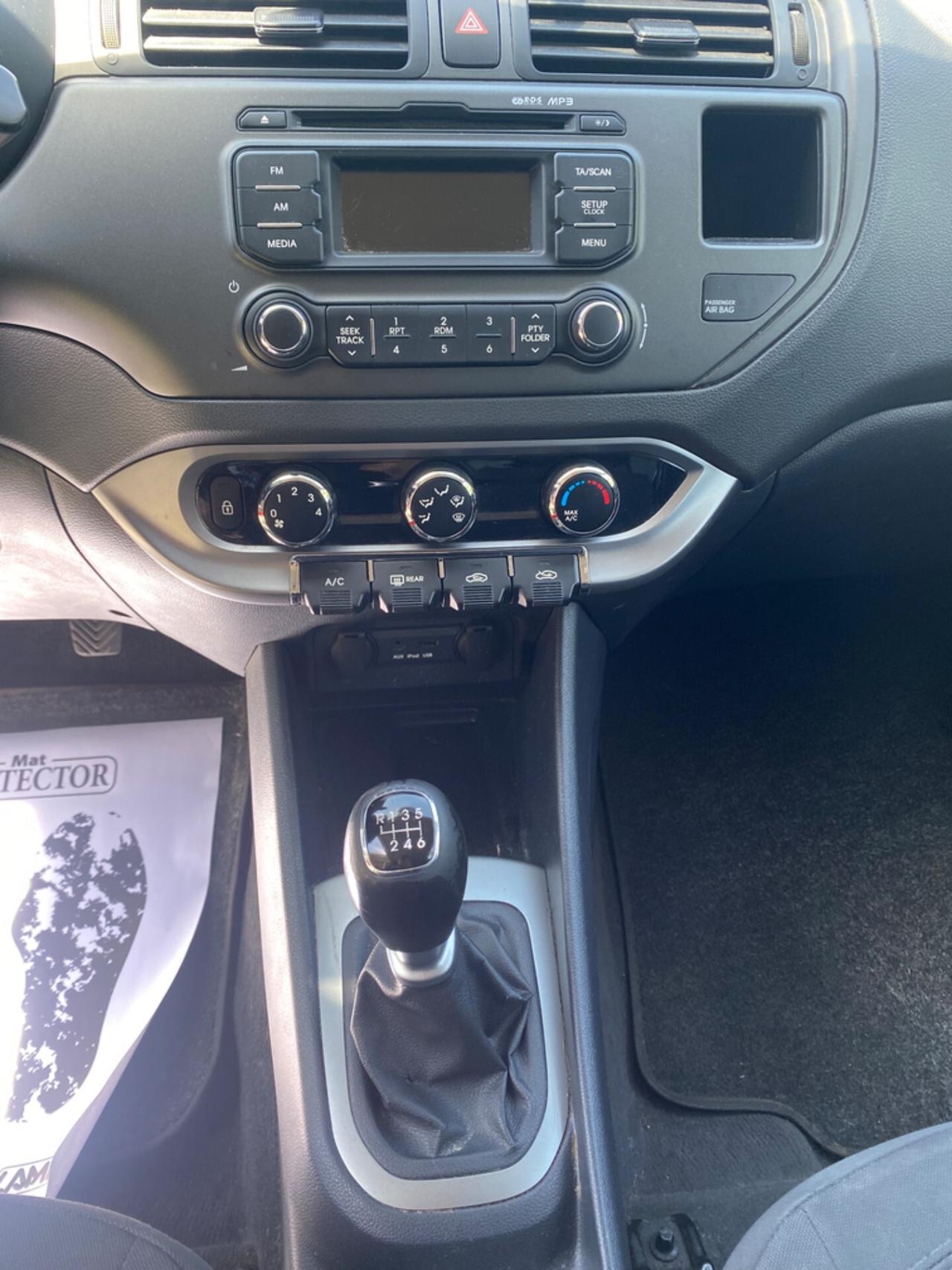 Kia Rio 1.1 CRDi WGT 3p. EX