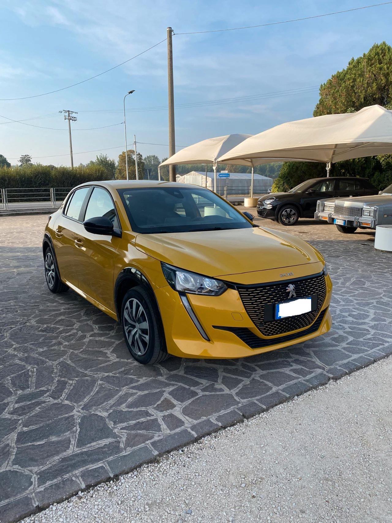 Peugeot e-208 5 Porte e-208 Active Pack 100kW