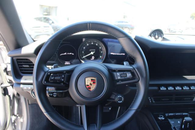 PORSCHE 911 Carrera GTS Cabriolet