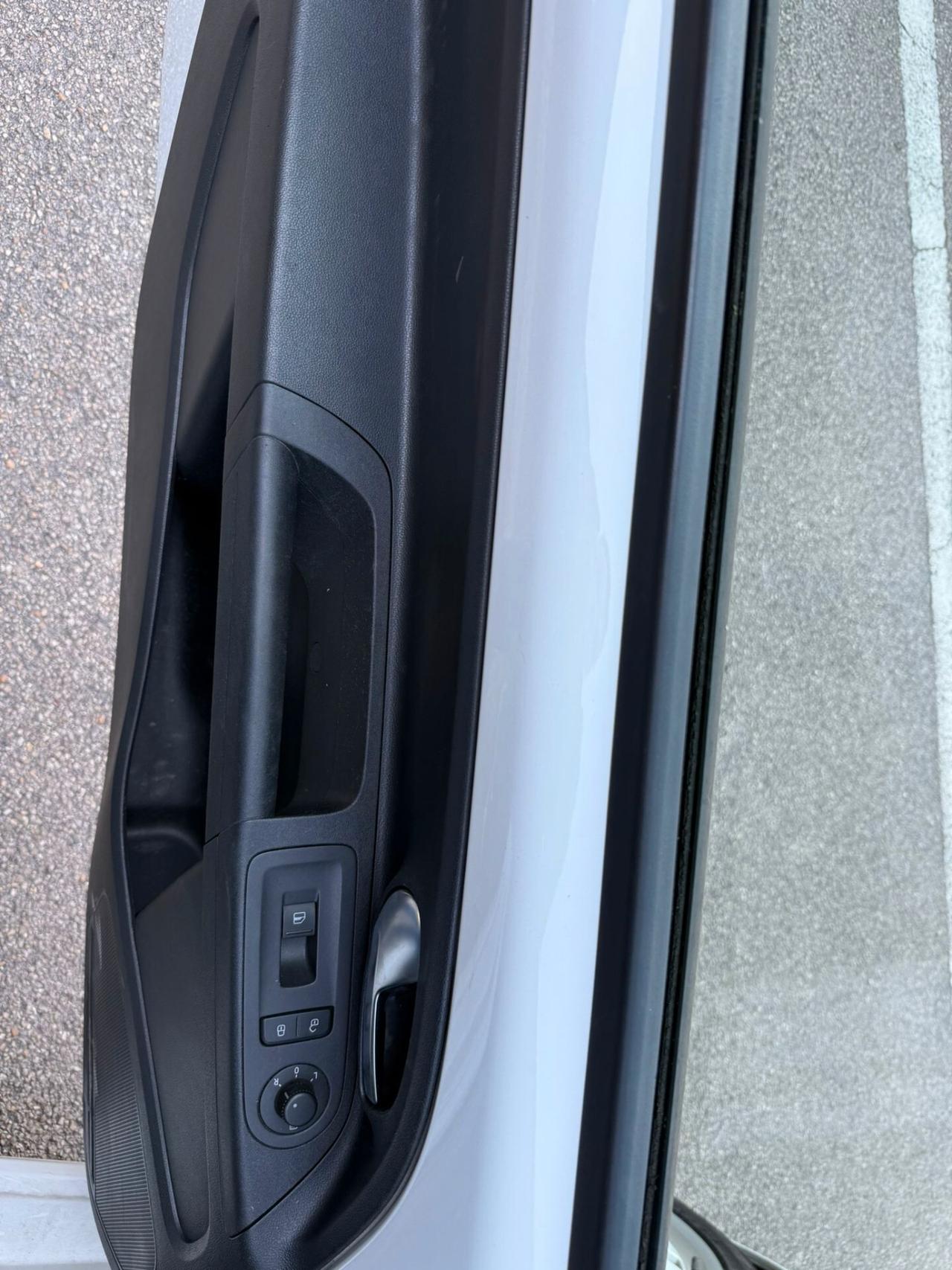 VOLKSWAGEN UP! 1,0 BZ 75 CV WHIT UP!