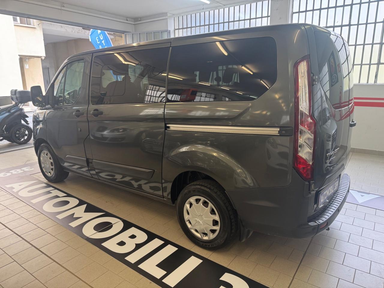 Ford Transit Custom Transit Custom 310 2.0 TDCi 130 PC Combi Trend