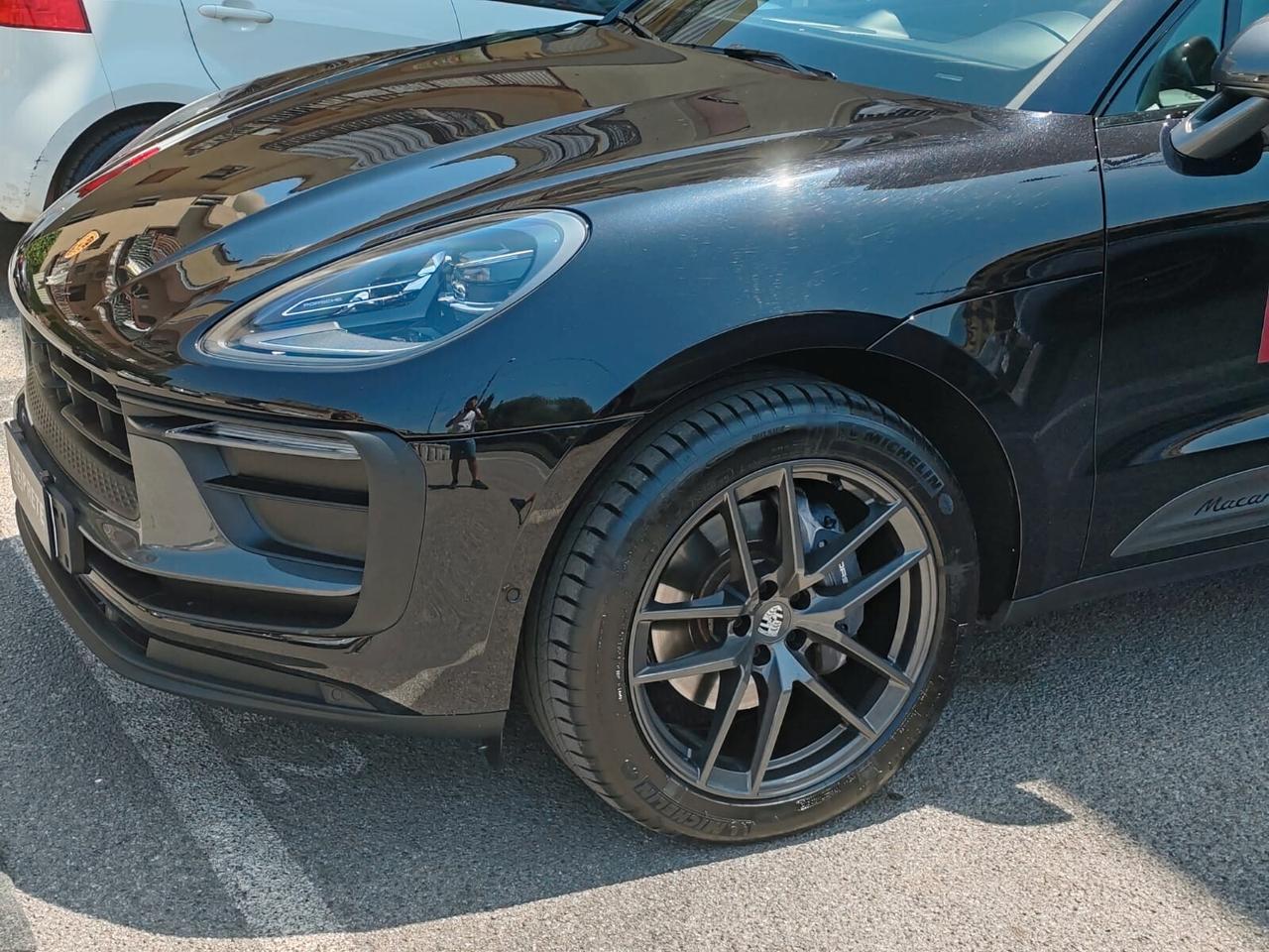 Porsche Macan-T 2.0 Turbo 265cv tetto panoramico apribile