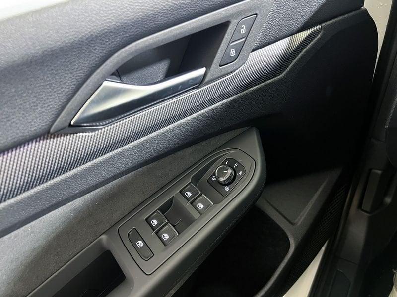 Volkswagen Golf Golf 2.0 tdi R-Line Plus 150cv dsg