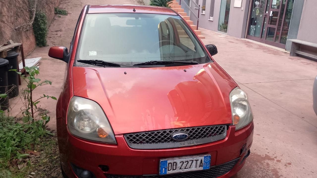 Ford Fiesta 1.4 TDCi 5p. Ghia