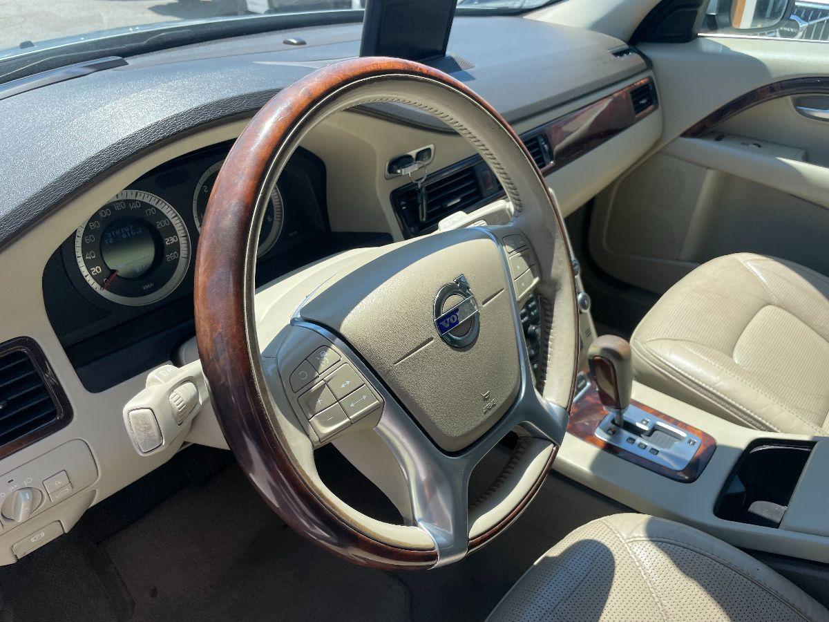 VOLVO - XC70 - D5 205CV AWD Summum