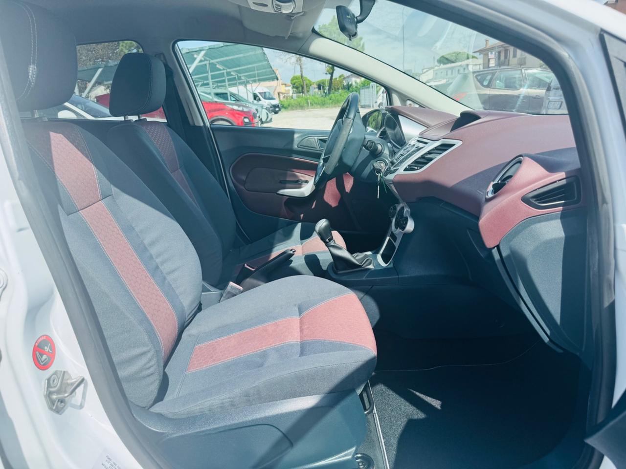 Ford Fiesta 1.4 5 porte Bz.- GPL Titanium