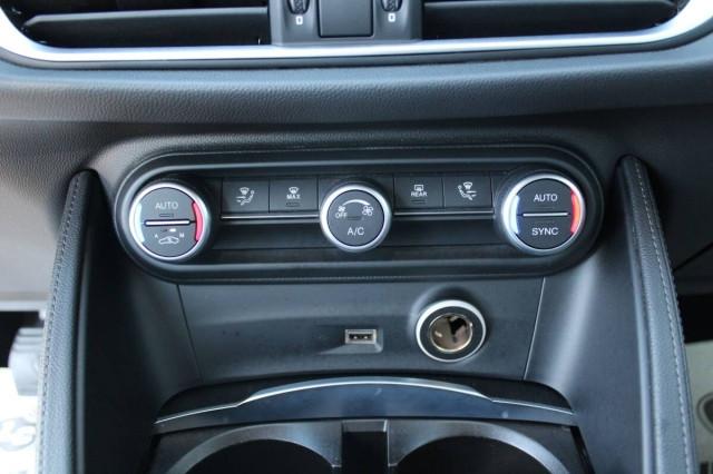 Alfa Romeo Stelvio 2.2 t Business Q4 190cv con Navigatore e CarPlay