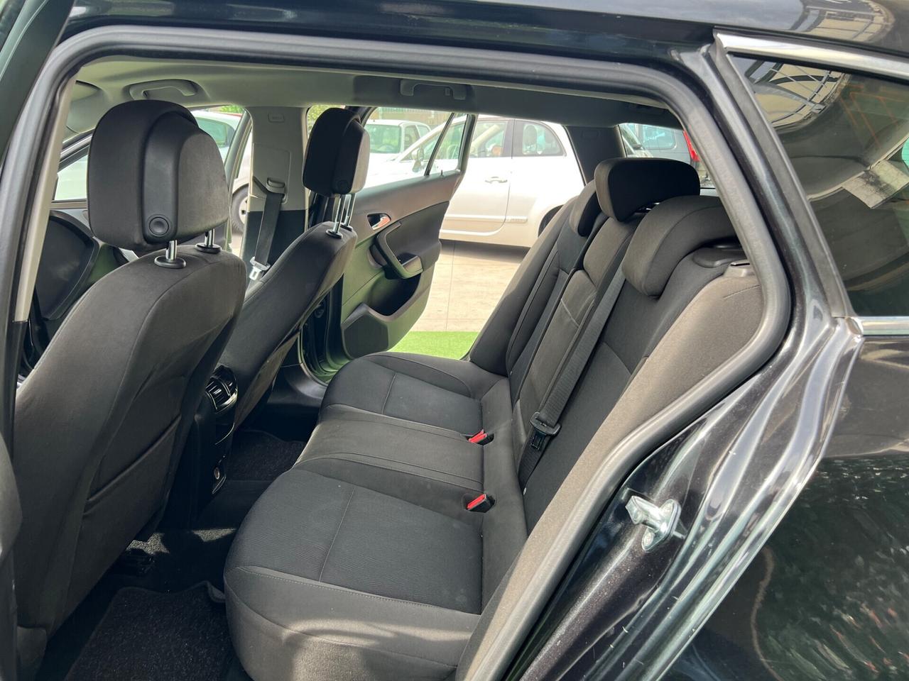 Opel Insignia 2.0 CDTI Sports Tourer Cosmo