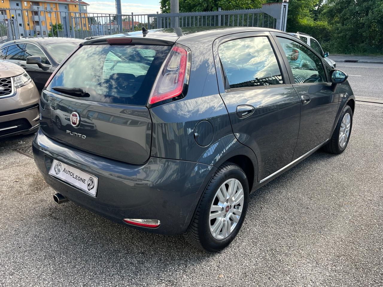 Fiat Punto 1.2 8V 5 porte Lounge OK NEOPATENTI
