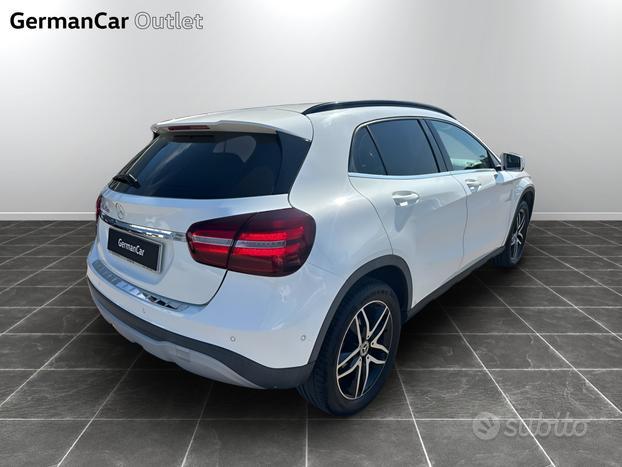 Mercedes GLA 200 d sport auto