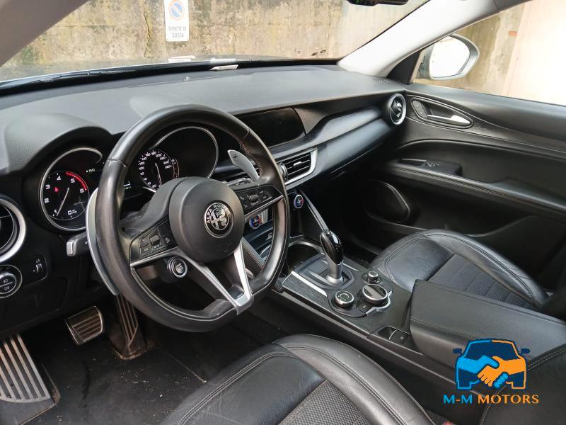 Alfa Romeo Stelvio 2.2 t Executive Q4 210cv auto