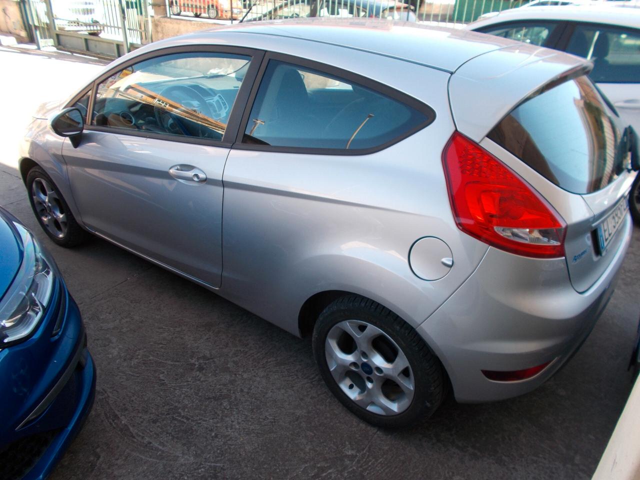 Ford Fiesta 1.2 82CV 3 porte Titanium