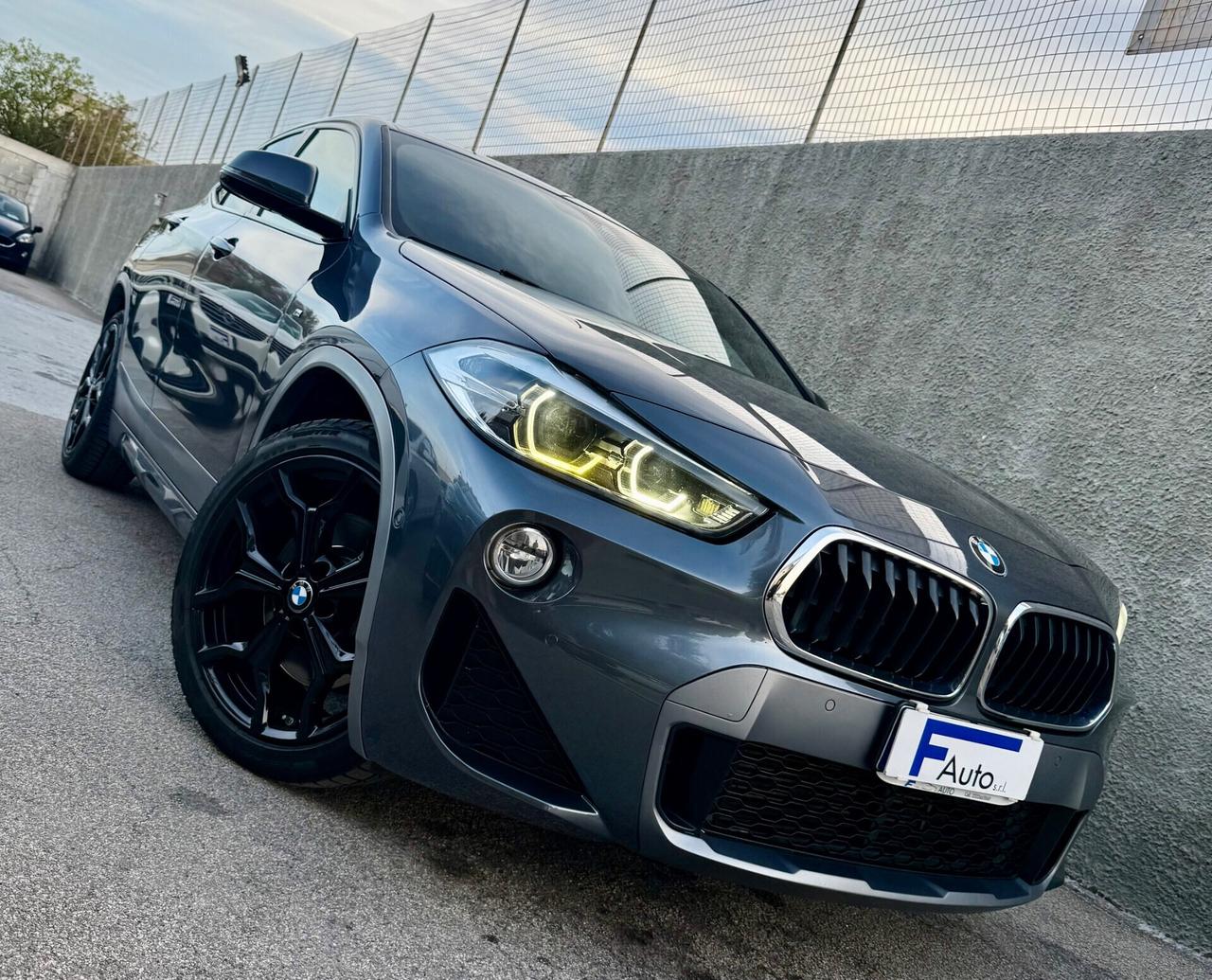 Bmw X2 xDrive20d Msport,LED multicolore,alcantara con cuc.gialle,cerchi neri,FULL OPTIONAL