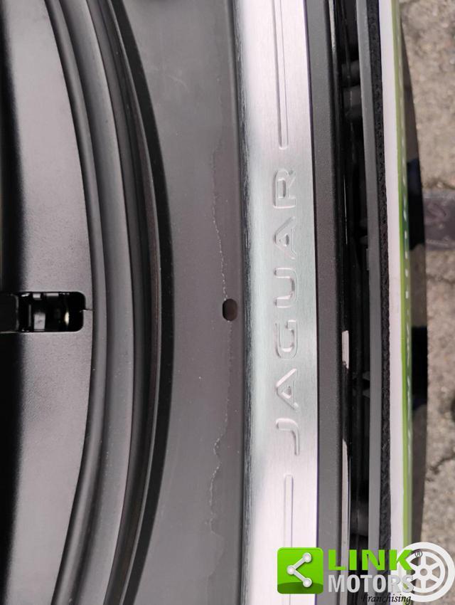 JAGUAR F-Type 2.0 aut. Coupé R-Dynamic