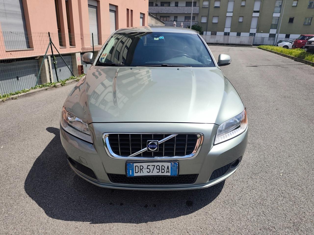 Volvo V70 2.4 D5 Summum frizione nuova