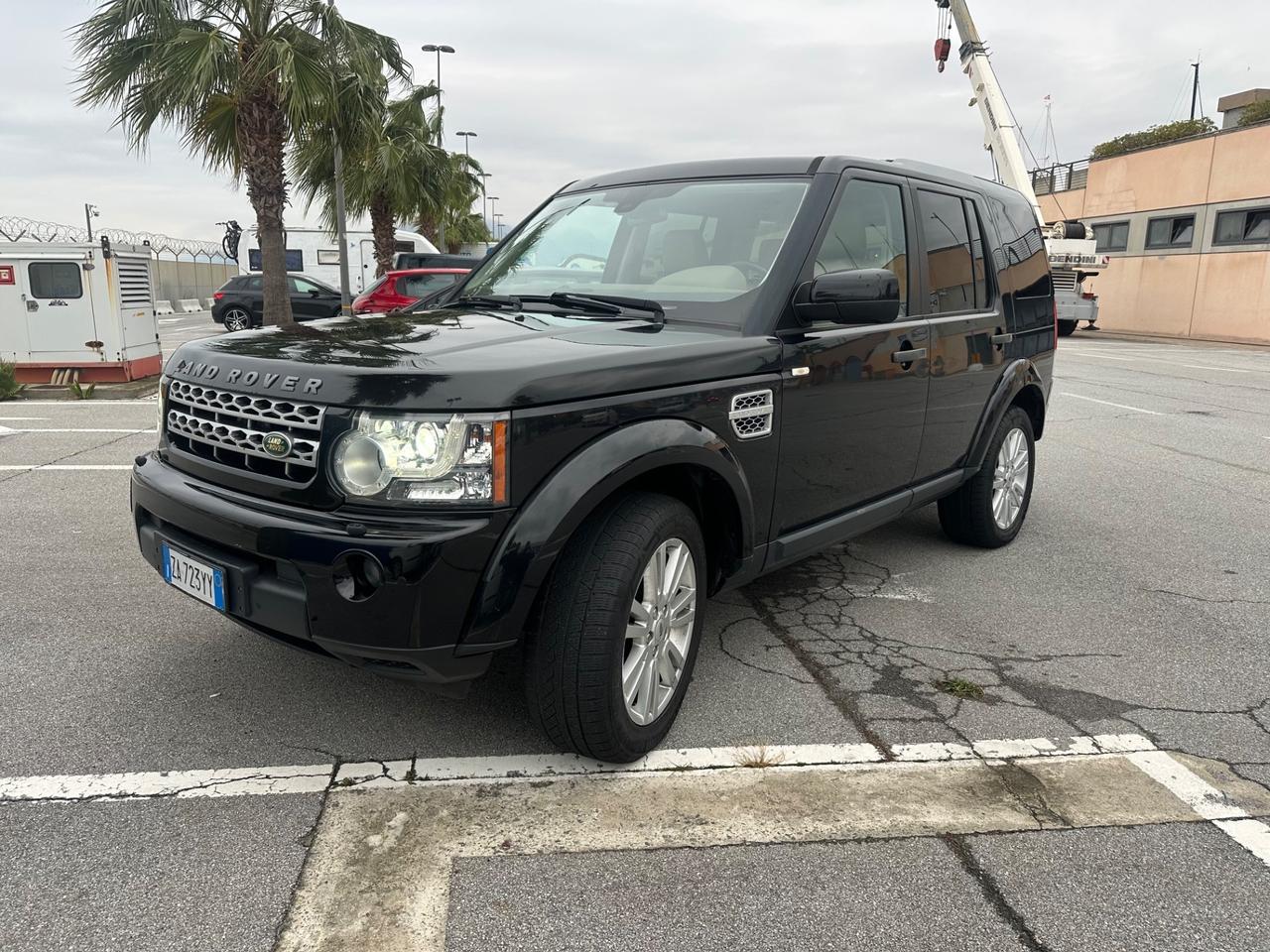 Land Rover Discovery 4 3.0 TDV6 HSE