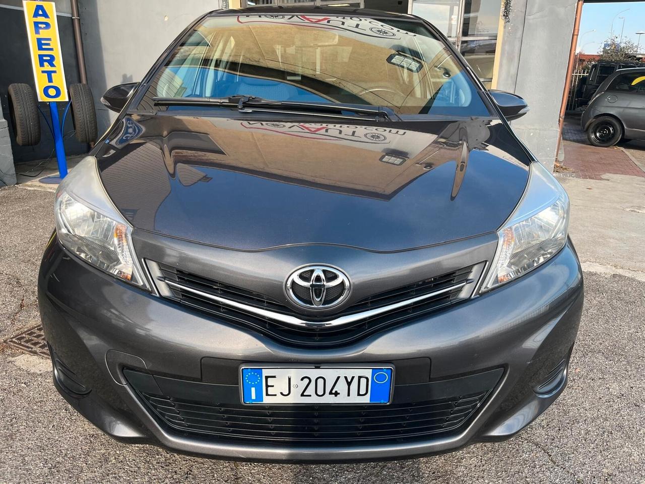 Toyota Yaris 1.3 5 porte Lounge OK NEOPATENTATI