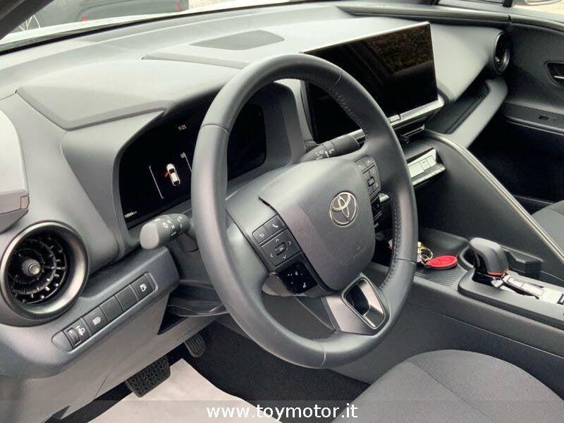 Toyota C-HR (2023-) 1.8 HV Trend