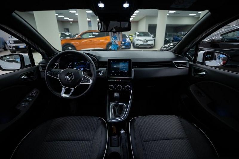 Renault Clio 1.6 E-Tech hybrid Intens 140cv auto my21