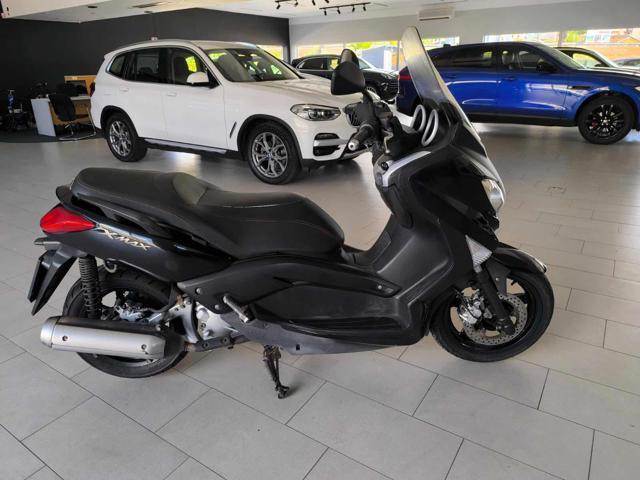 YAMAHA X-Max 250 x