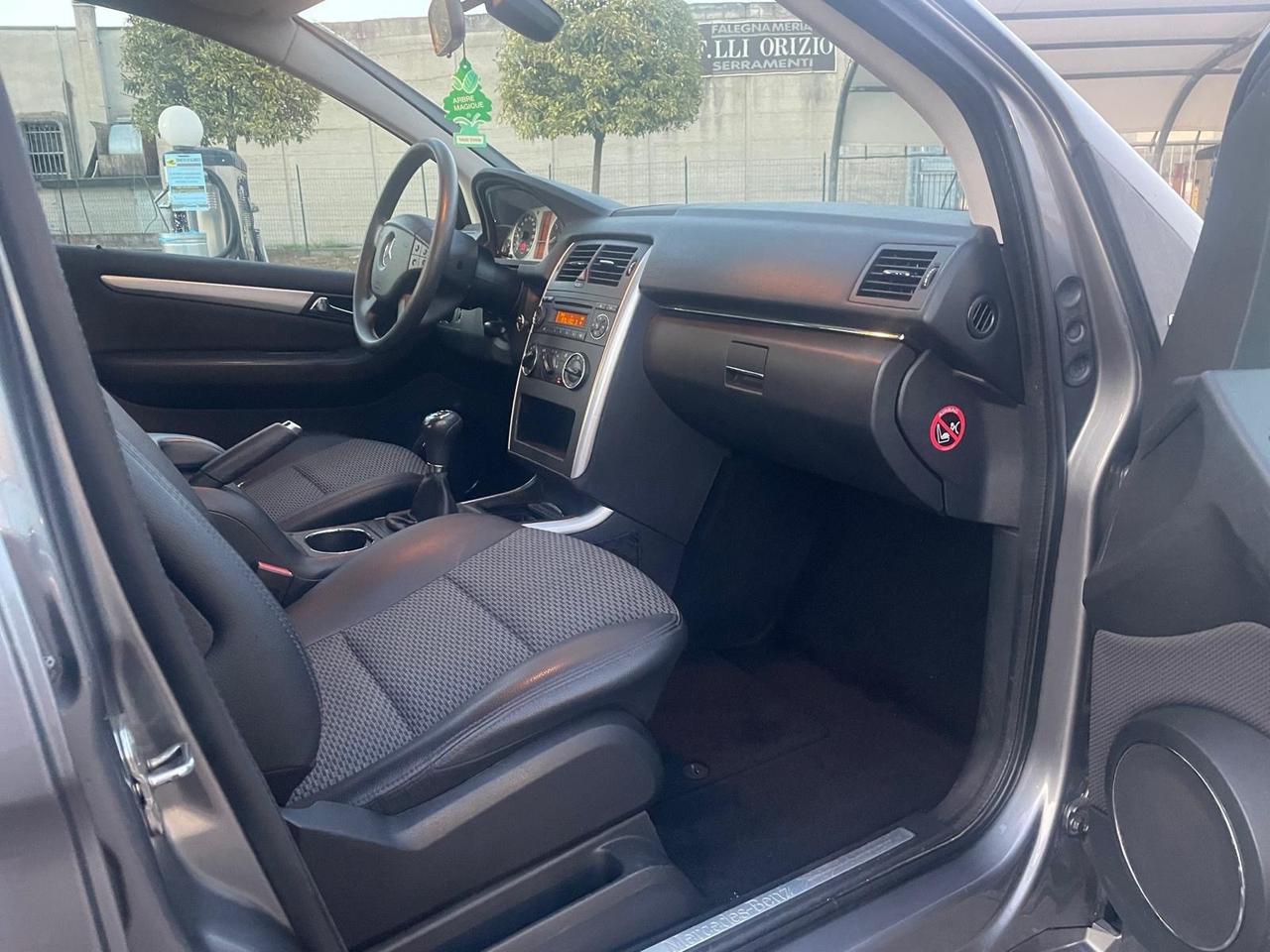 Mercedes-benz B 170 180 NGT 2.0 BlueEFFICIENCY Premium Metano 201”